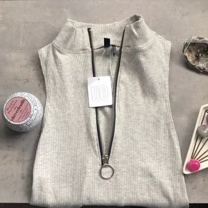 NWT UO grey zip up body suit✨